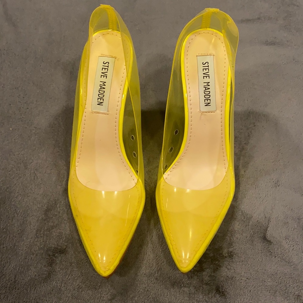 Steve Madden Vegas Neon Yellow Clear Pump